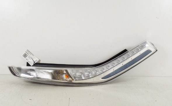 Задній правий стоп 265503NL0B NISSAN