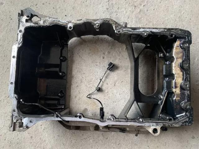 Картер масляний 215102F600 HYUNDAI