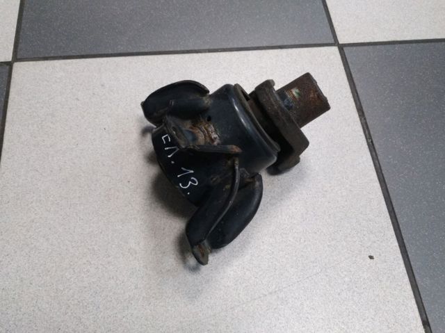 Права опора двигуна 21810A5000 HYUNDAI