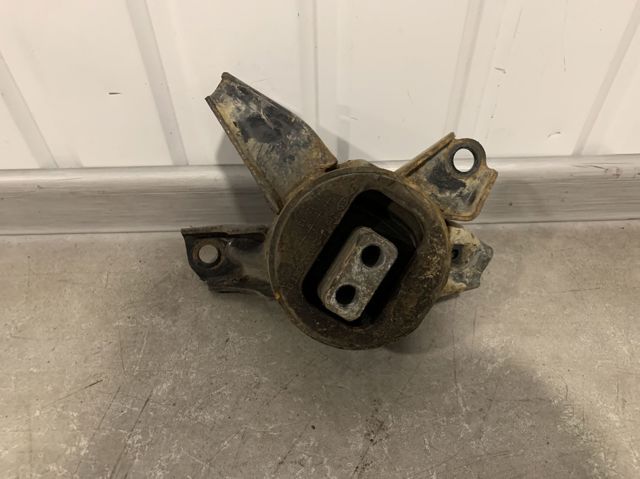 Ліва подушка двигуна 218302W500 HYUNDAI