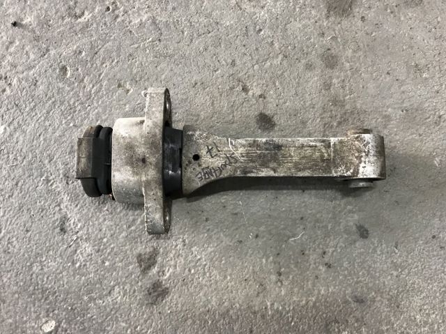 Подушка двигуна передня 21950D9100 HYUNDAI