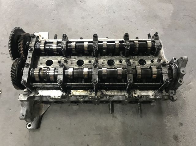 Головка блоку в зборі c распредвалами 221002F600 HYUNDAI