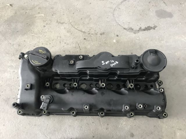 Кришка клапанна 224102F600 HYUNDAI