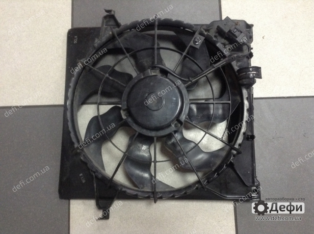Вентилятор охолодження двигуна основний 1.6 дизель (дифузор) kia ceed 1 ed 2007-2009 253801H050