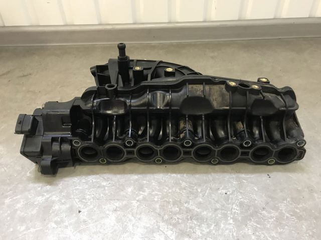 Колектор впускний 283102F650 HYUNDAI