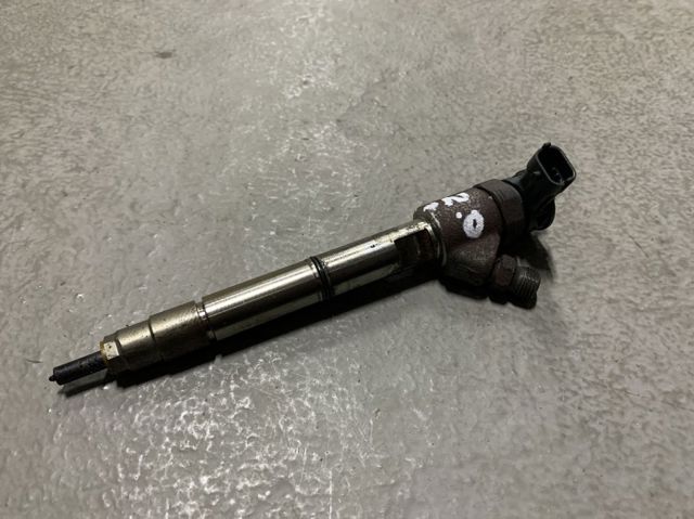 Форсунка паливна 338002F600 HYUNDAI