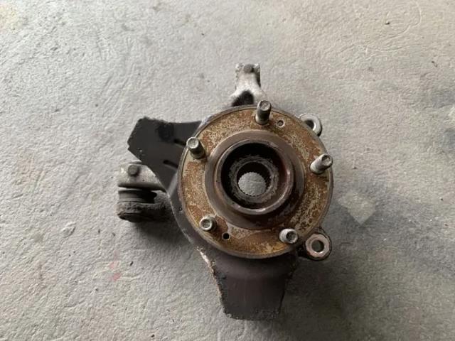 Цапфа поворотного кулака 51711F6000 HYUNDAI