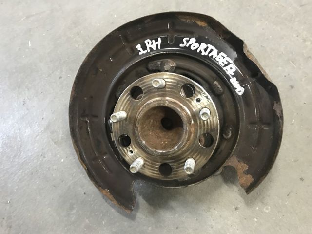 Кулак поворотний правий 52720D7000 HYUNDAI