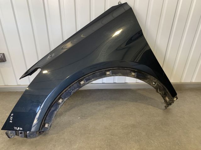 Переднє ліве крило 663104Z000 HYUNDAI