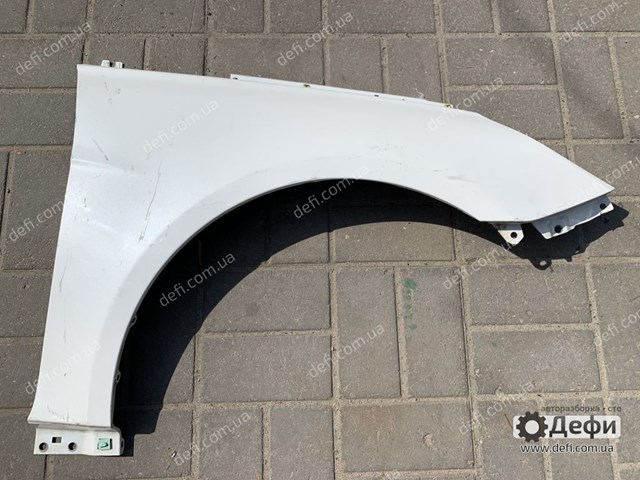 Переднє праве крило 663213S000 HYUNDAI