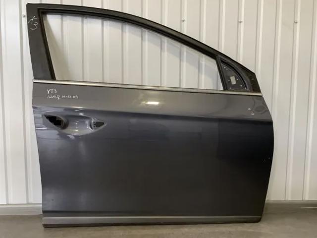 Дверка передня права 76004G2010 HYUNDAI