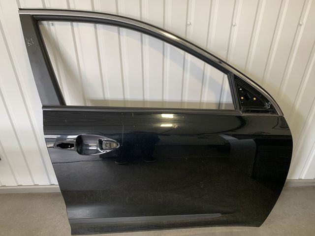 Дверка передня права 76004G5000 HYUNDAI