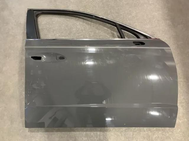 Дверка передня права 76004L0000 HYUNDAI