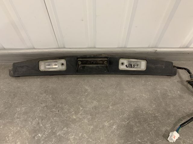 Кнопка приводу замка третіх/ п'ятих дверей 812602W000 HYUNDAI