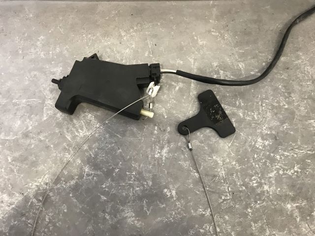 Замок відкривання лючка бензобаку 81590C5000 HYUNDAI