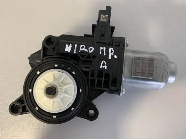 Двигун склопідіймача двері передньої, правої 82460G5010 HYUNDAI