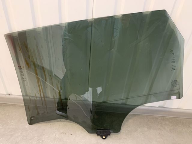 Скло задньої двері лівої 83410G5030 HYUNDAI