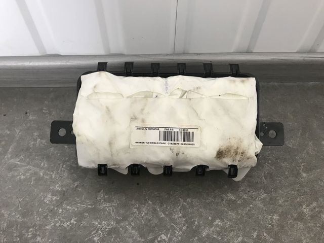 Установка подушки безпеки пасажира 84530D9000 HYUNDAI
