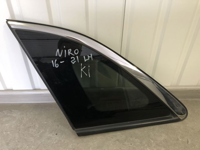 Скло кузова/багажного відсіку, ліве 87810G5030 HYUNDAI