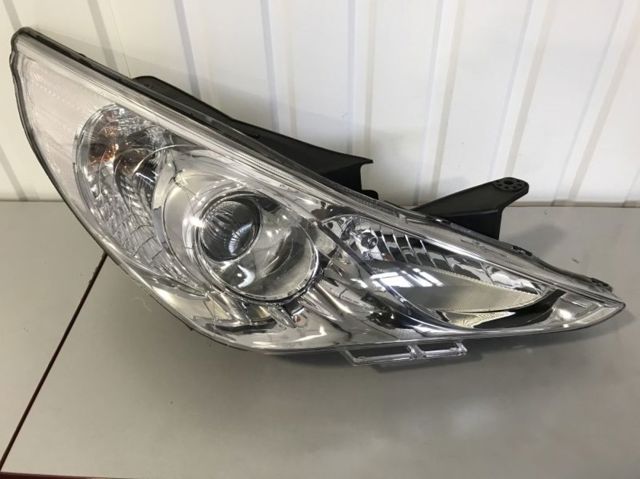Основна фара - вставка 921023SXXX HYUNDAI