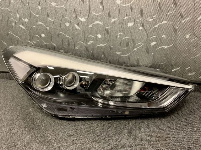 Фара основна права 92102D3200 HYUNDAI