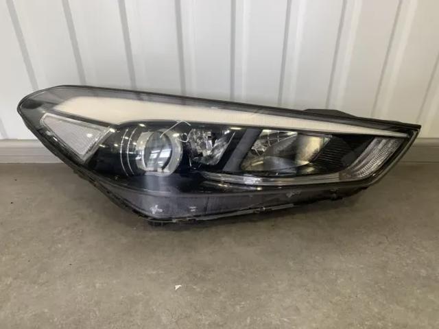Фара передня права 92102D7100 HYUNDAI