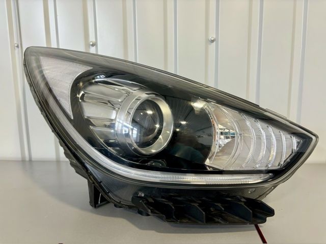 Фара основна права 92102G5000 HYUNDAI