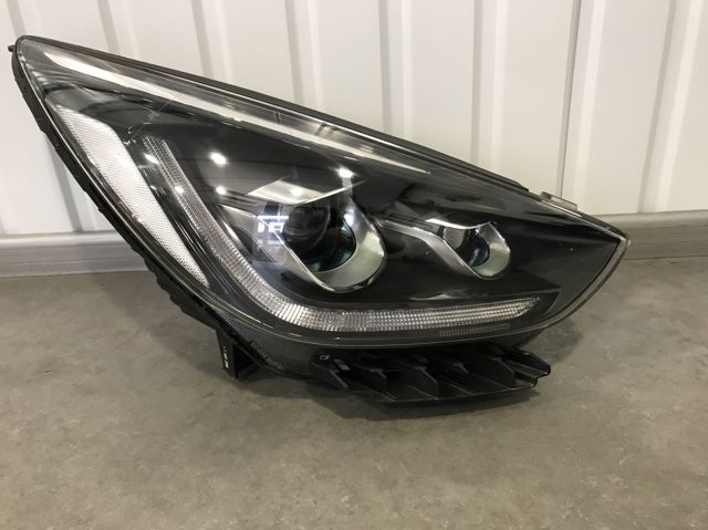 Фара правая 92102G5200 HYUNDAI