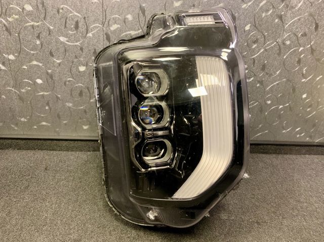 Фара комбінована, передня 92102S8100 HYUNDAI