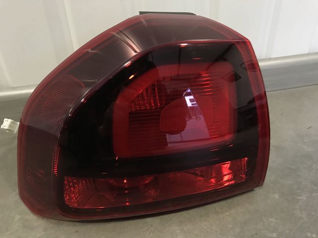 Задня ліва внутрішня фара 92401G5010 HYUNDAI