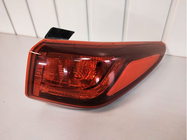 Фара задня права зовнішня 92402J9000 HYUNDAI