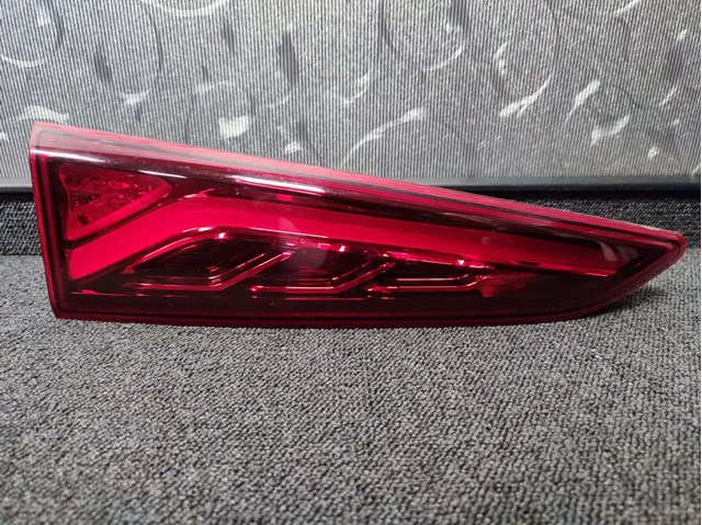 Задня ліва внутрішня фара 92403J9100 HYUNDAI