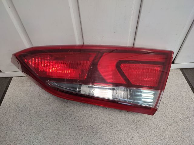 Фара задня права внутрішня 92404H5000 HYUNDAI