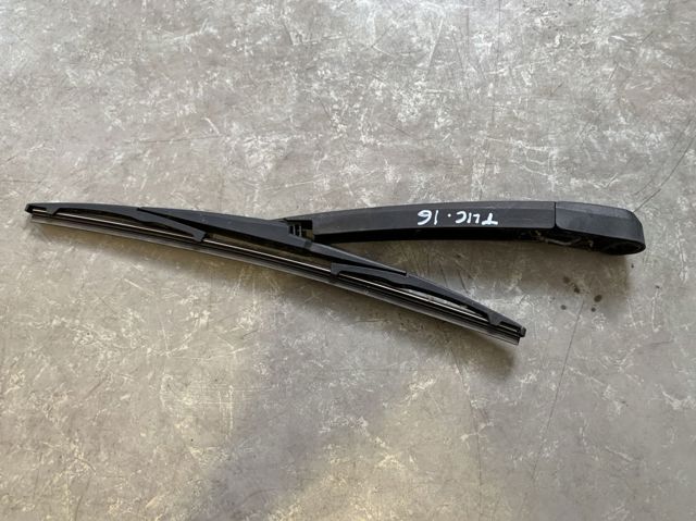 Важіль-поводок двірника заднього скла 988152J000 HYUNDAI