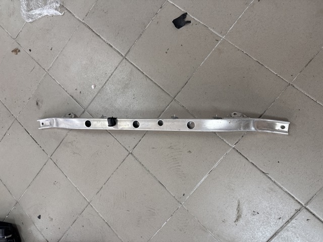 Кузовна розпірка 4M0805645B VAG