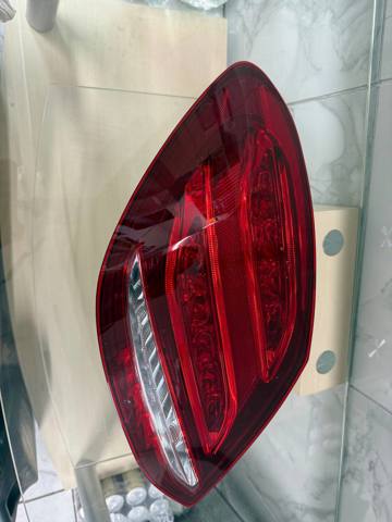 Задній правий стоп A2059060457 MERCEDES