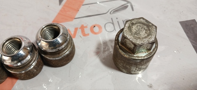 Гайка кріплення колеса 08W42SJD600 HONDA