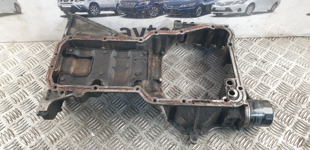 Піддон масляний картера двигуна, верхня частина 111106N200 NISSAN