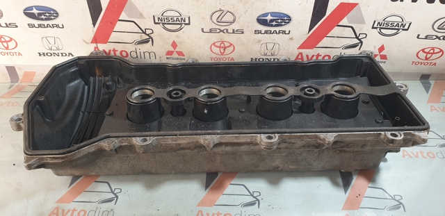 Кришка клапанна 1120122060 TOYOTA
