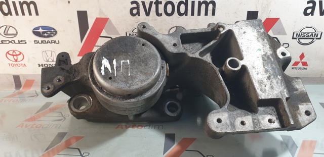 Подушка (опора) двигуна, ліва верхня 11220JD700 NISSAN