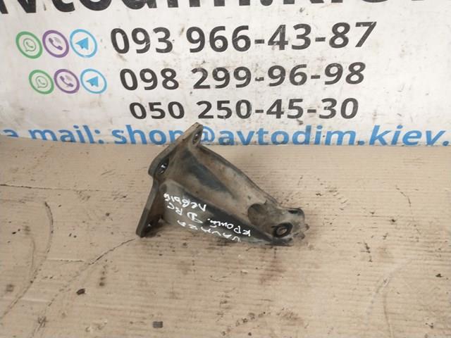 Кронштейн подушки (опори) двигуна, лівої 11233EB300 NISSAN