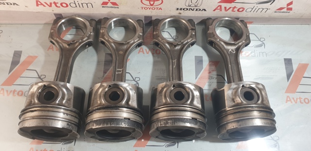 Поршень двигуна без кілець 131010R020 TOYOTA