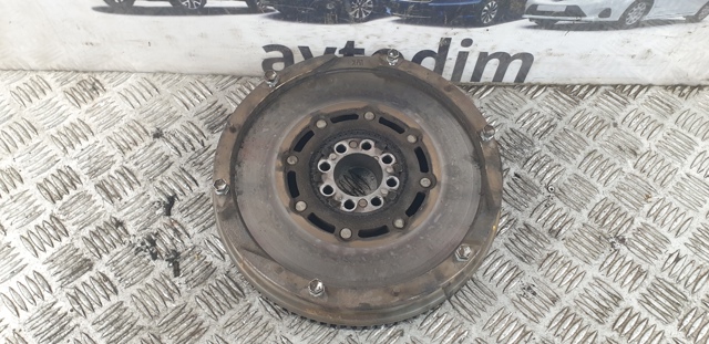 Маховик із зубчастим ободом в зборі 134500R010 TOYOTA