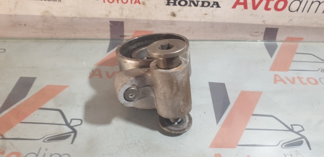 Ролик натяжителя газорозподільного ременя 1350567050 TOYOTA