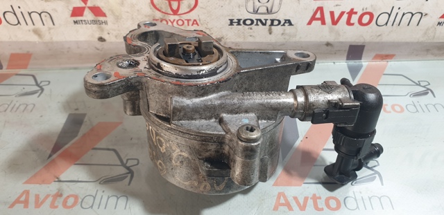 Насос вакуумний 1465000Q1E NISSAN