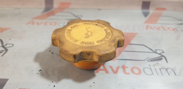 Кришка маслозаливной горловини 15255AA090 SUBARU