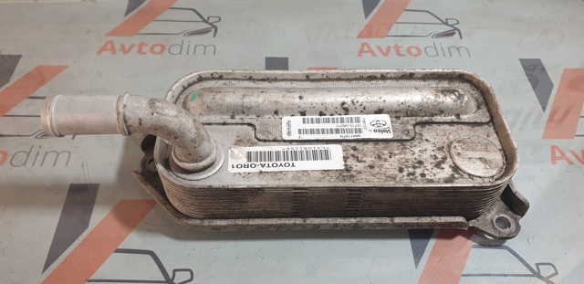 Масляний радіатор охолодження рідини АКПП 157100R011 TOYOTA