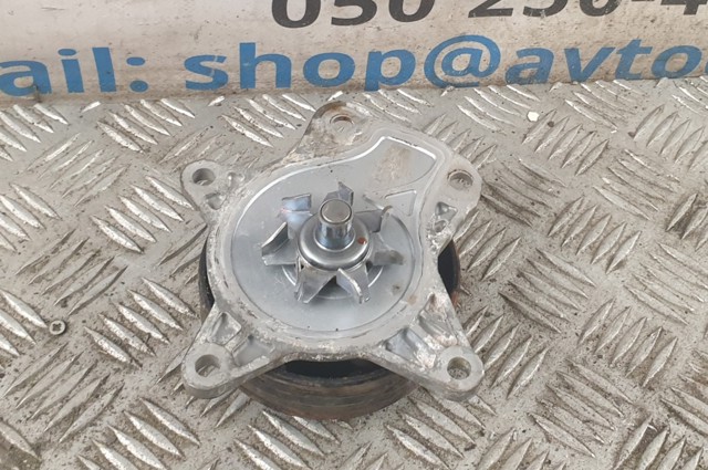 Помпа водяна, (насос) охолодження 1610009501 TOYOTA