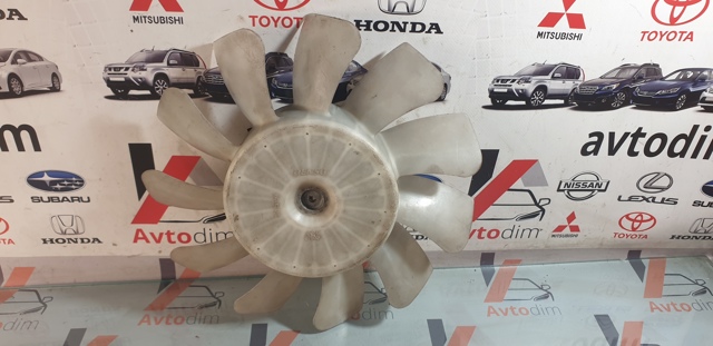 Вентилятор кондиціонера, правий 1636126110 TOYOTA