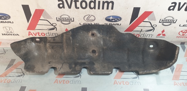 Кришка випускного колектора 165904N100 NISSAN